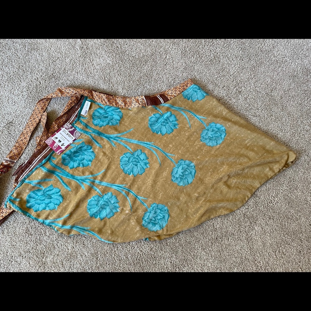 NWT Reversible DGY Sari Saree Wrap Skirt
